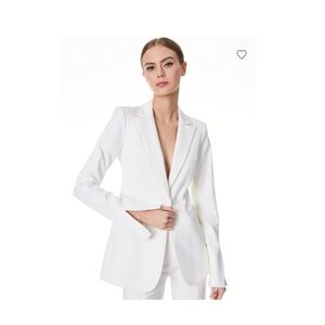NEW WITH TAGS Alice & Olivia Breann fitted blazer off white size 0
